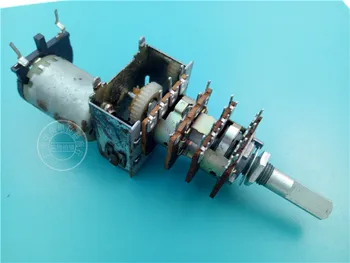 [VK] Uporablja Tajvan Fuhua Quad Motornih Potenciometer B50KX4 z tapnite gred 25MMF B50K 16 metrov stikalo